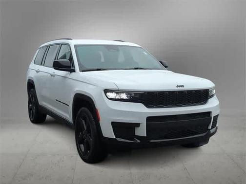 2023 Jeep Grand Cherokee L Laredo