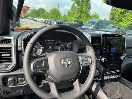 Delmonico Red Pearlcoat 2026 RAM 1500 Laramie