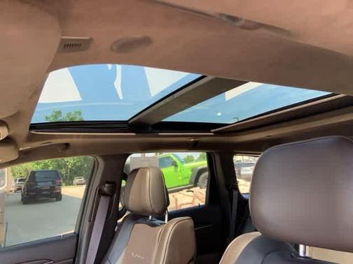 2018 Jeep Grand Cherokee Summit