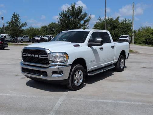 Bright White Clearcoat 2024 RAM 2500 Big Horn