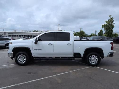Summit White 2025 Chevrolet Silverado 2500 LTZ