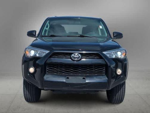 Midnight Black Metallic 2016 Toyota 4Runner SR5