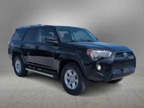 Midnight Black Metallic 2016 Toyota 4Runner SR5