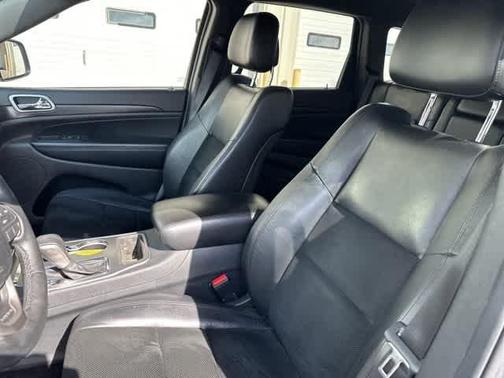 2017 Jeep Grand Cherokee Altitude