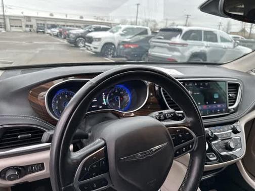 2022 Chrysler Pacifica Limited