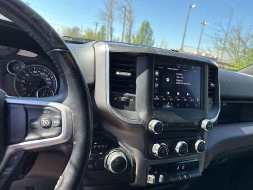 Bright White Clearcoat 2024 RAM 2500 Big Horn