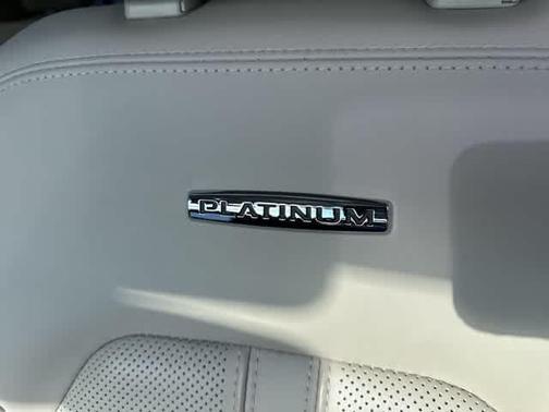 2022 Ford Expedition Platinum