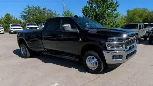 Diamond Black 2026 RAM 3500 Tradesman