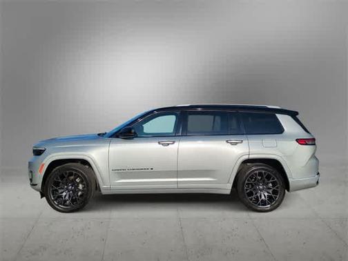 2023 Jeep Grand Cherokee L Summit