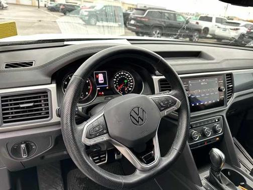 2021 Volkswagen Atlas Cross Sport 3.6L V6 SE w/Technology R-Line