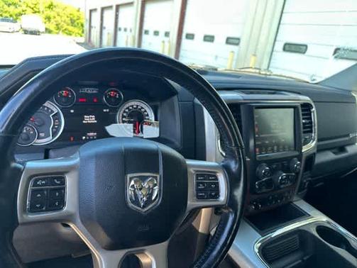 Blue Streak Pearlcoat 2017 RAM 1500 Laramie