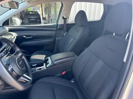 Shimmering Silver 2025 Hyundai TUCSON SEL