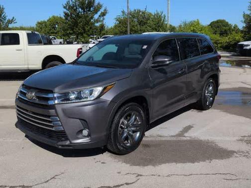 Predawn Gray Mica 2017 Toyota Highlander Limited Platinum