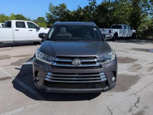 Predawn Gray Mica 2017 Toyota Highlander Limited Platinum