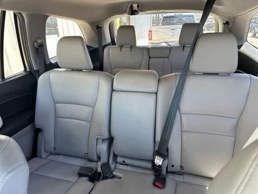 Lunar Silver Metallic 2020 Honda Pilot EX-L