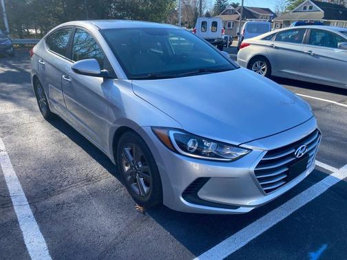 2018 Hyundai ELANTRA SEL Sedan 4D