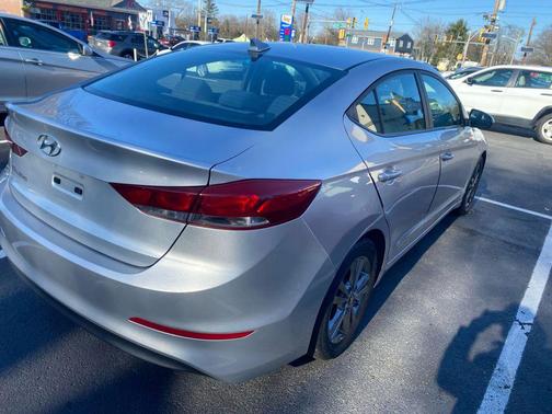 2018 Hyundai ELANTRA SEL Sedan 4D