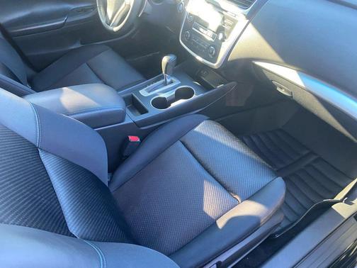 2016 Nissan Altima 2.5 SR