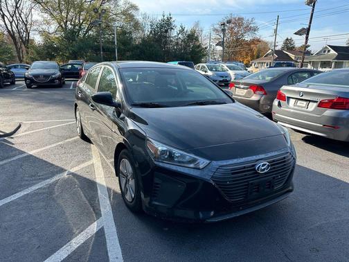 2019 Hyundai IONIQ Hybrid Blue