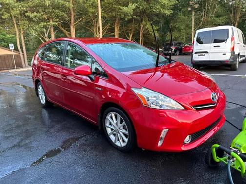 2013 Toyota Prius v Five