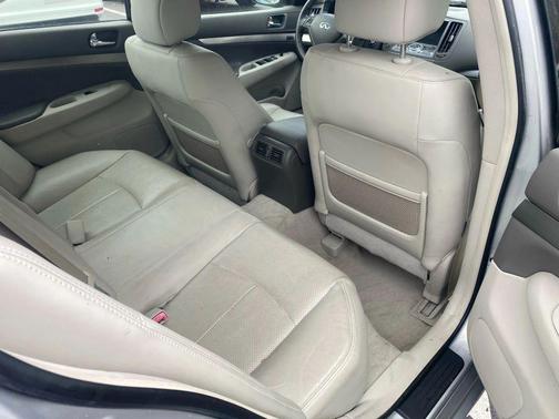 2013 INFINITI G37x Base