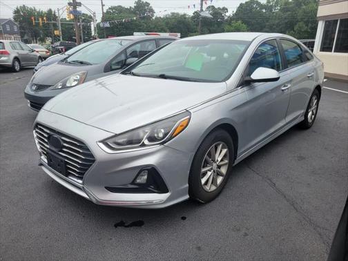 2018 Hyundai SONATA SE