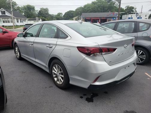 2018 Hyundai SONATA SE