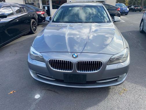 2011 BMW 528 528i Sedan 4D