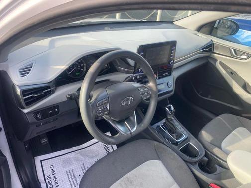 2020 Hyundai IONIQ Hybrid Blue