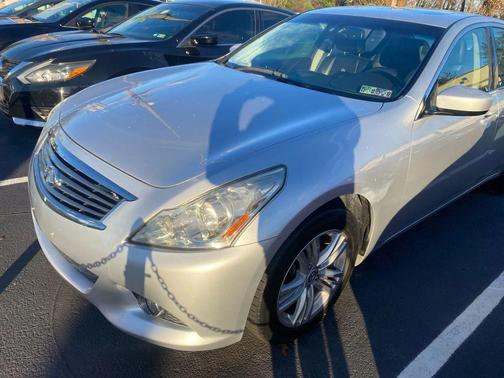 2012 INFINITI G37 G37x Sedan 4D