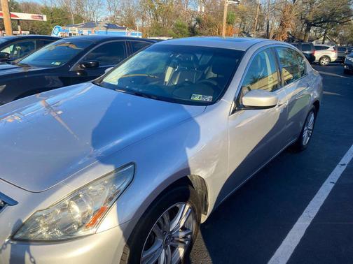 2012 INFINITI G37 G37x Sedan 4D