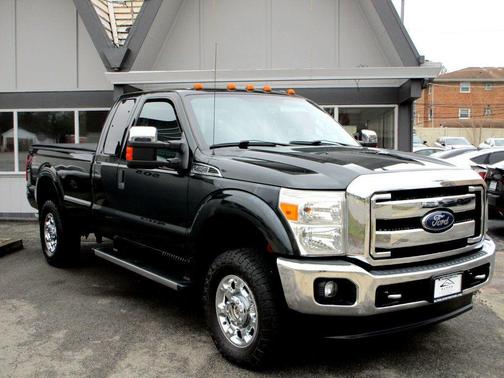 Green Gem Metallic 2016 Ford F-250 XLT
