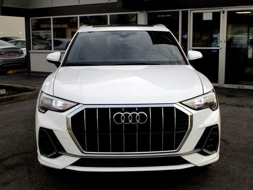 2021 Audi Q3 45 S line Premium