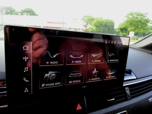 Daytona Gray Pearl Effect 2021 Audi A4 45 S line Premium Plus