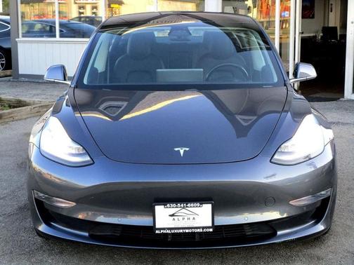 Midnight Silver Metallic 2018 Tesla Model 3 Performance