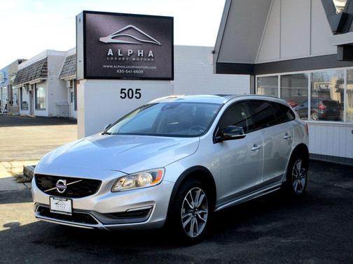 2015 Volvo V60 Cross Country T5