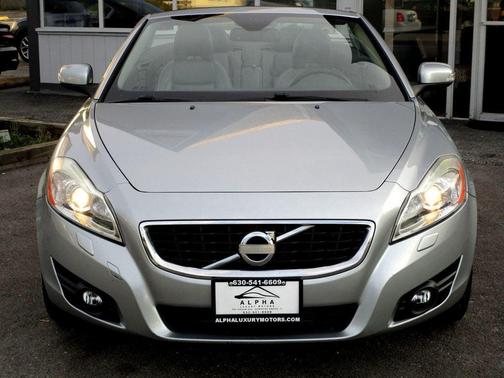 2011 Volvo C70 T5