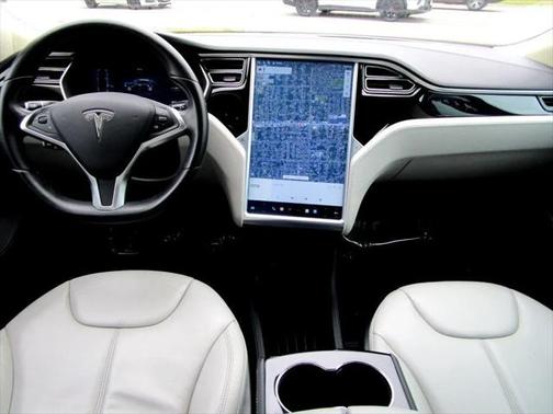 2015 Tesla Model S 85
