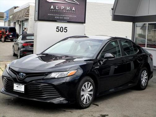 2019 Toyota Camry Hybrid LE