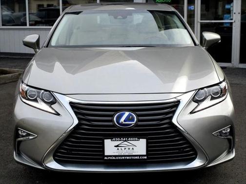 2017 Lexus ES 300h Base