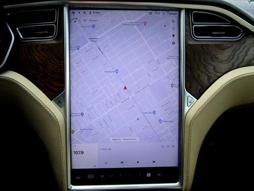 2017 Tesla Model S 90D