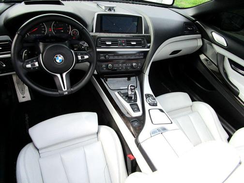 Black Sapphire Metallic 2012 BMW M6 Base