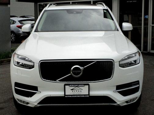 2019 Volvo XC90 T6 Momentum