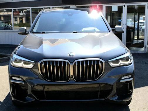 2020 BMW X5 M50i