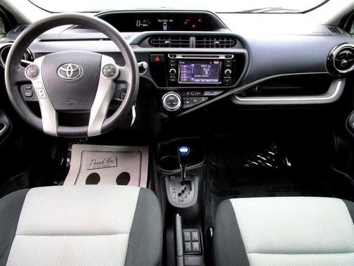 2015 Toyota Prius c Four