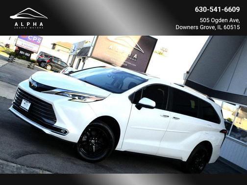 2022 Toyota Sienna Platinum 7 Passenger