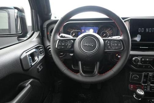 Granite Crystal Metallic Clearcoat 2024 Jeep Wrangler Rubicon