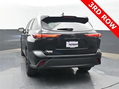 2023 Toyota Highlander LE