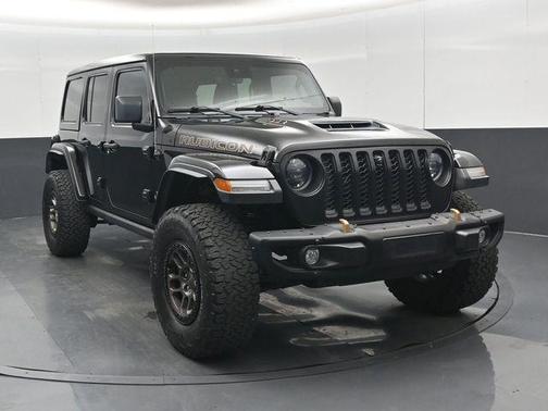 Black Clearcoat 2023 Jeep Wrangler Rubicon 392