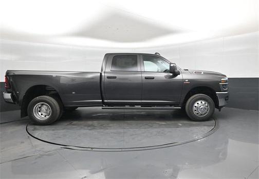 2026 RAM 3500 Tradesman Crew Cab 4x4 8' Box